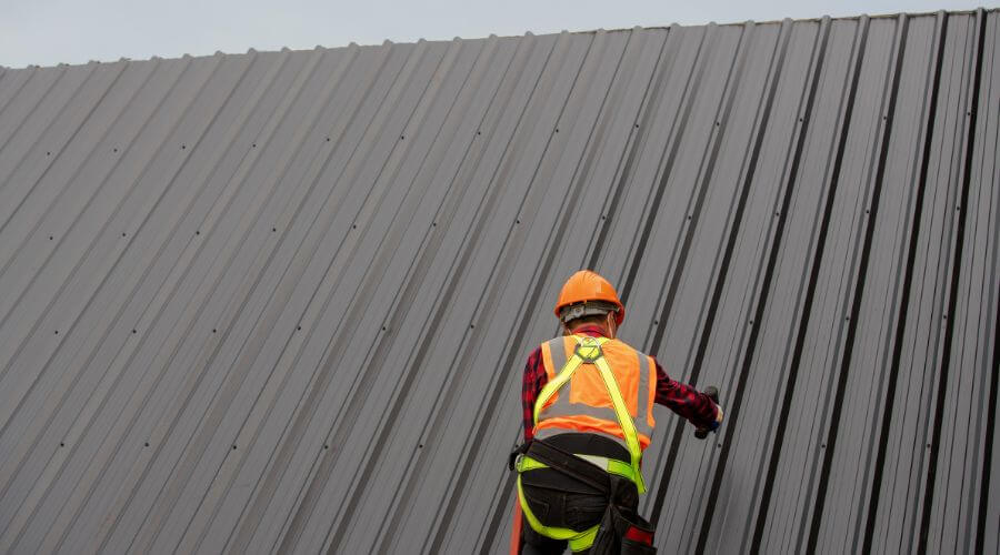 Professional metal roof installation services in Sacramento, CA
